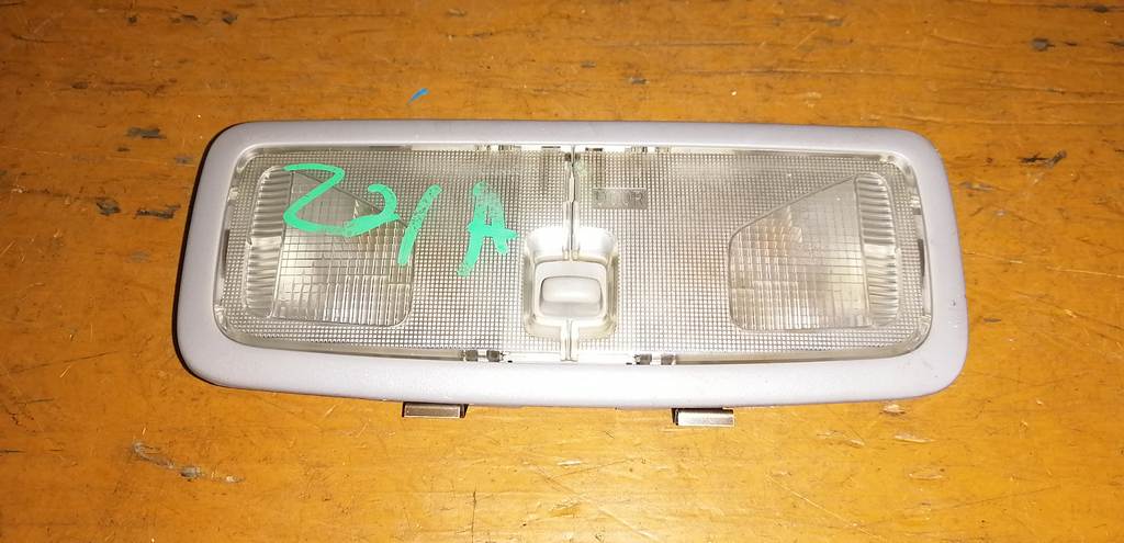 плафон салонный Mitsubishi Colt