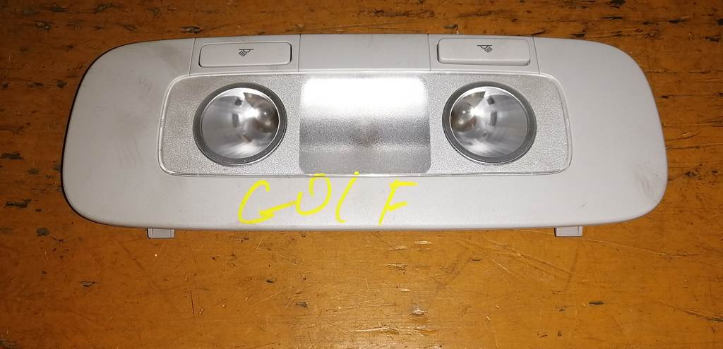 плафон салонный Volkswagen Golf