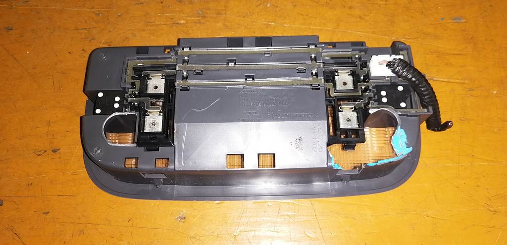 плафон салонный Honda Freed