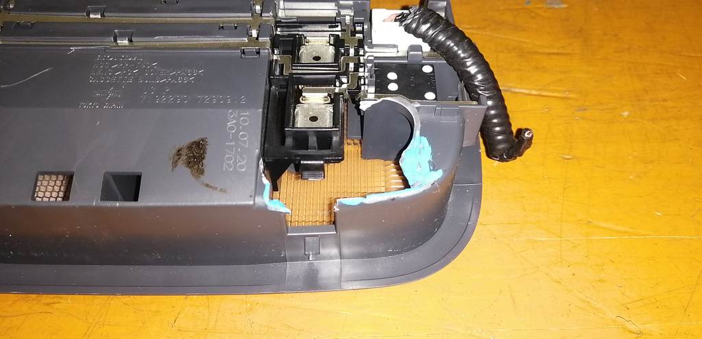 плафон салонный Honda Freed