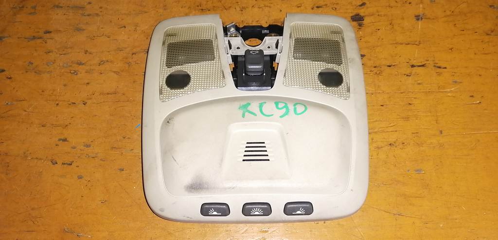 плафон салонный Volvo XC90