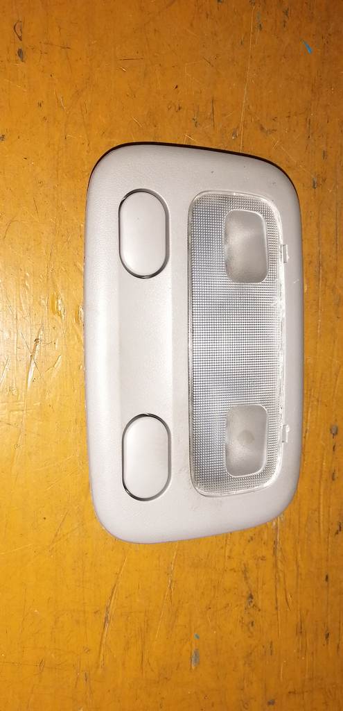 плафон салонный Nissan X-Trail