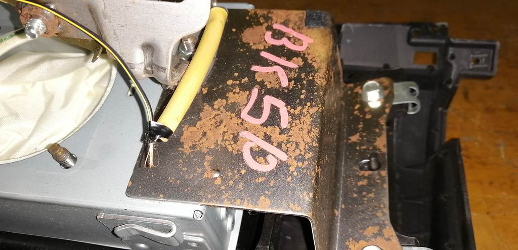 airbag пассажирский Mazda Axela