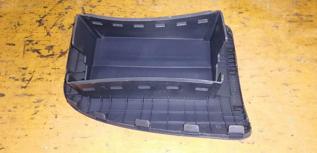 airbag пассажирский Suzuki Solio