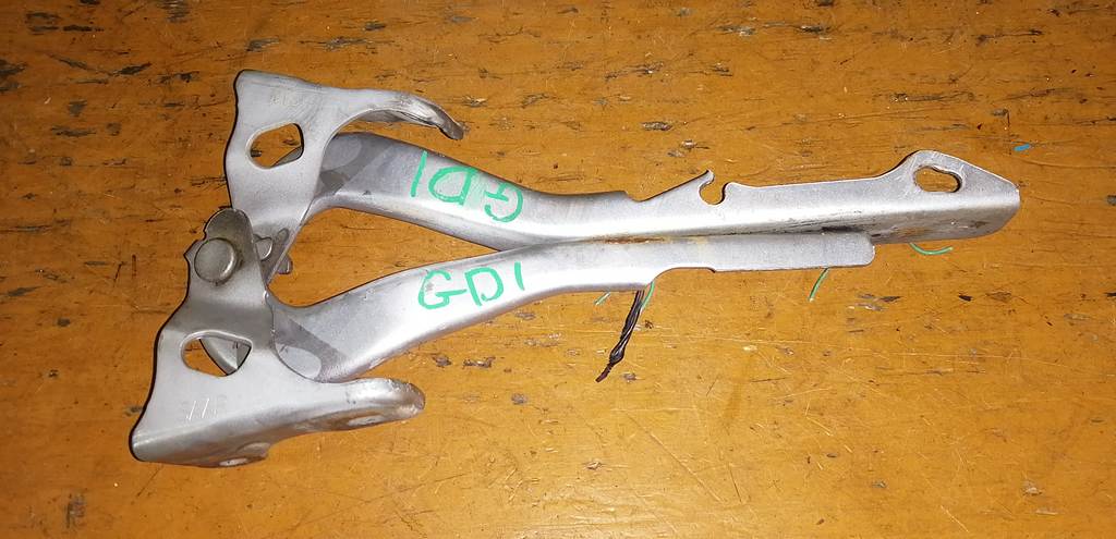 петля капота Honda Fit