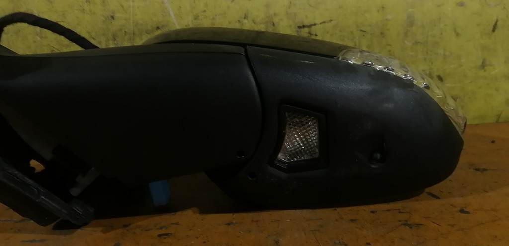 зеркало Volvo S40