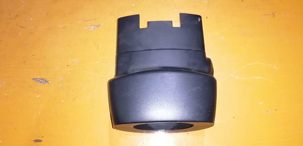 кожух рулевой колонки Subaru Impreza