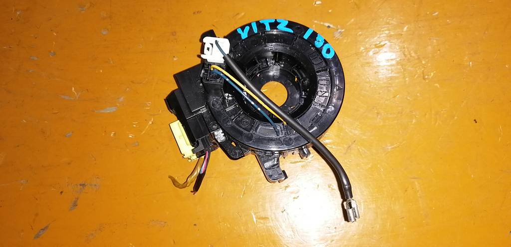 шлейф лента Toyota Vitz