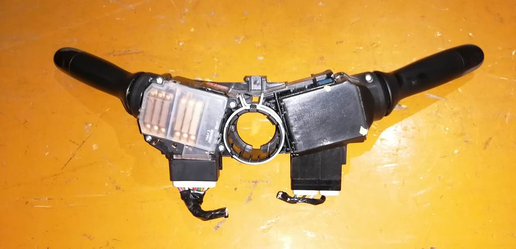 гитара Toyota Vitz