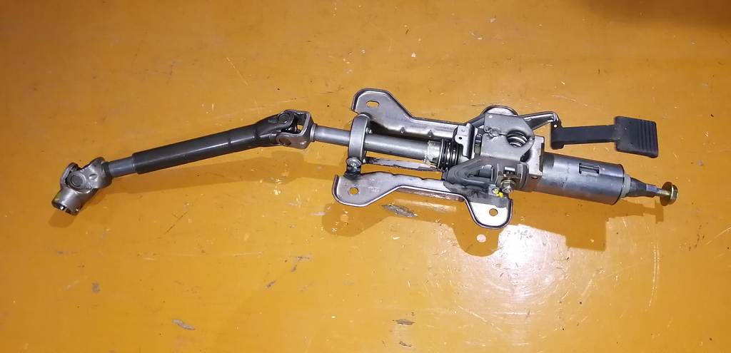 рулевая колонка Mazda Demio