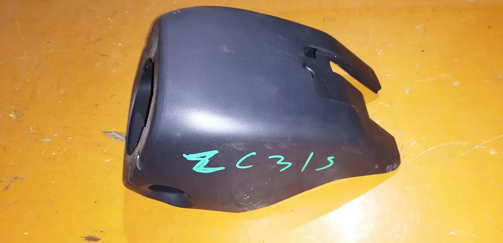 кожух рулевой колонки Suzuki Swift