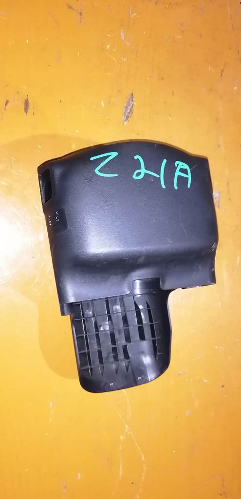 кожух рулевой колонки Suzuki Swift