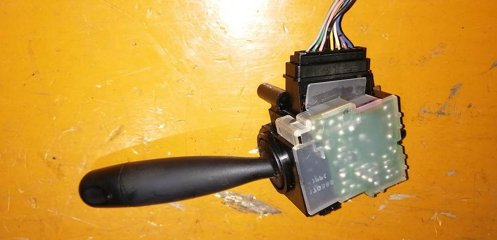 подрулевой переключатель дворников Suzuki Palette