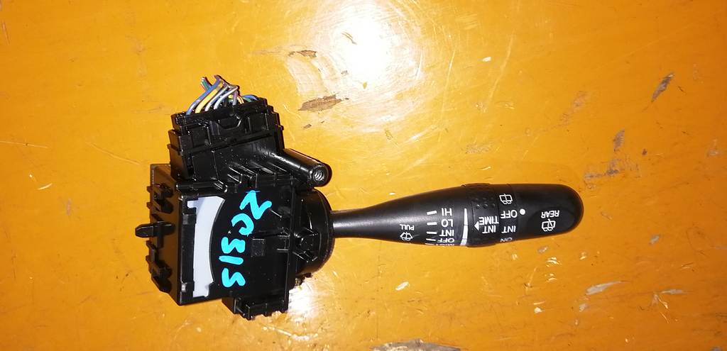 подрулевой переключатель дворников Suzuki Swift