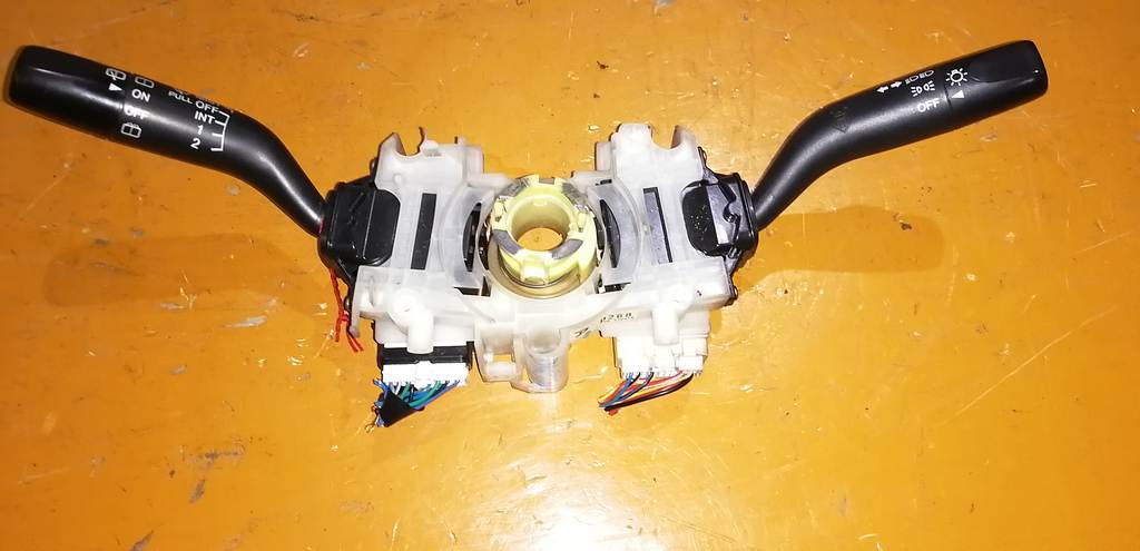 гитара Mazda Demio