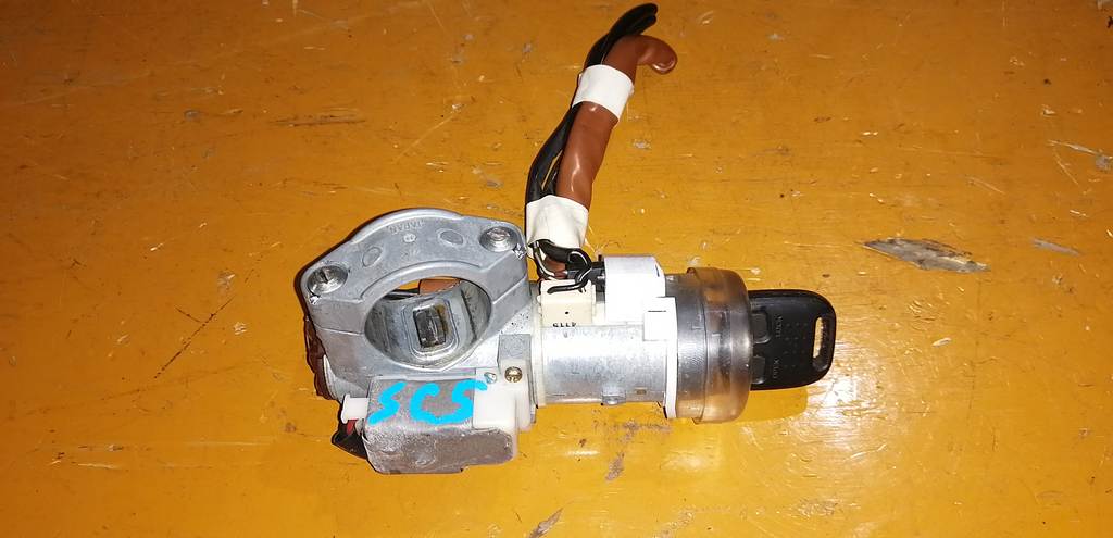 замок зажигания Subaru Forester