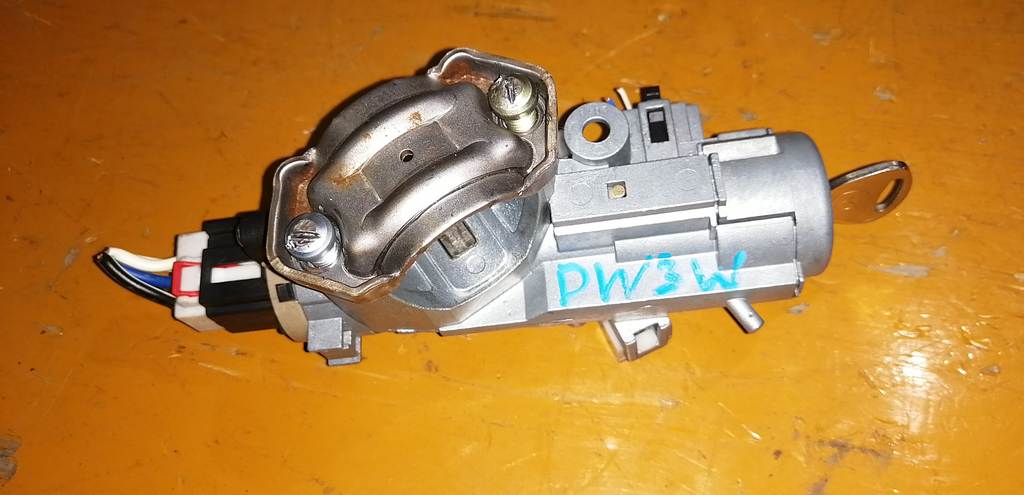 замок зажигания Mazda Demio