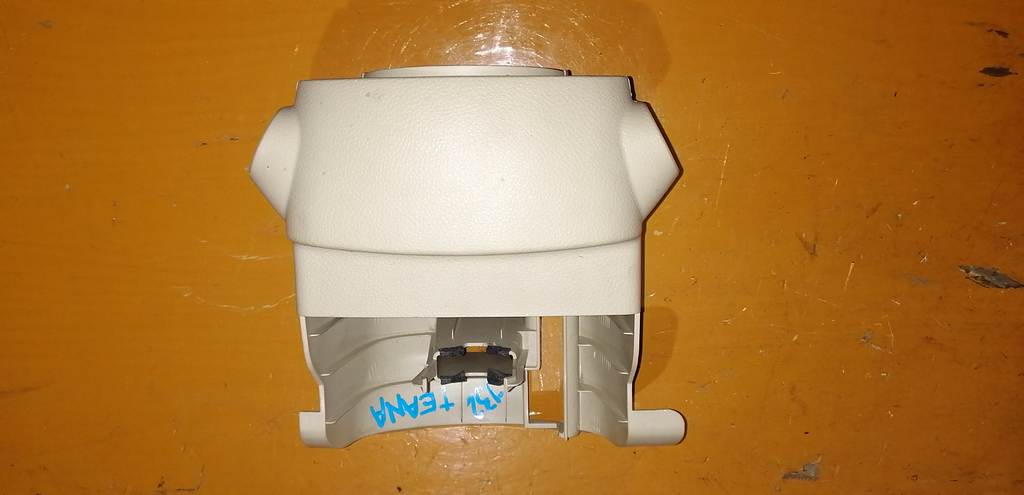 кожух рулевой колонки Nissan Teana