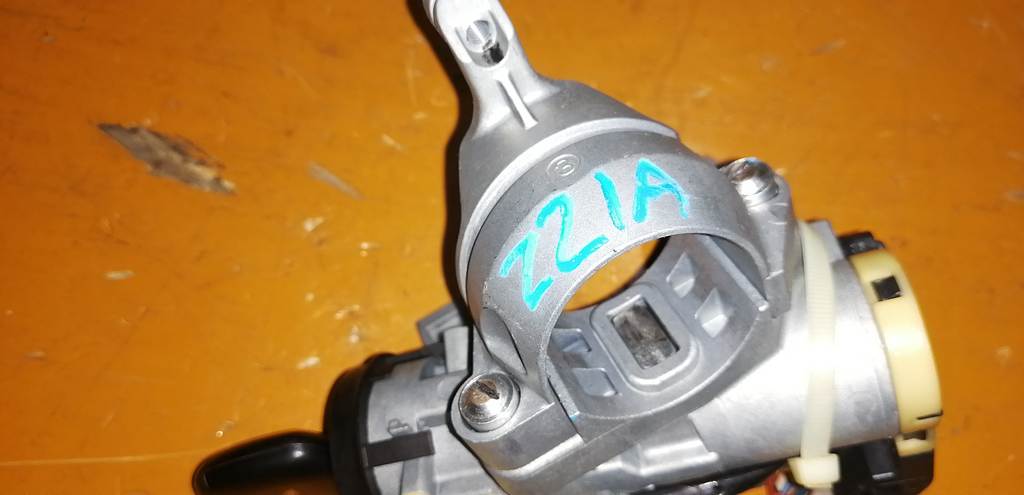 замок зажигания Mitsubishi Colt