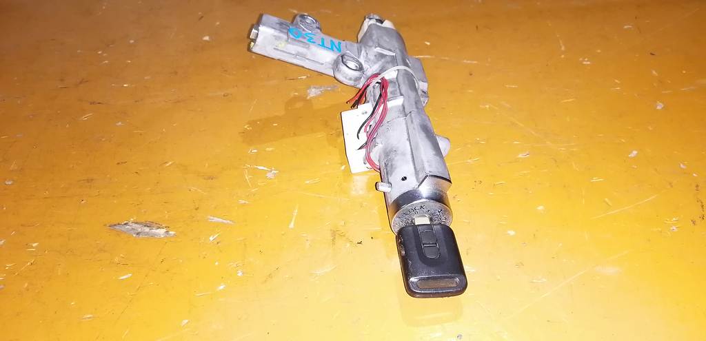 замок зажигания Nissan X-Trail