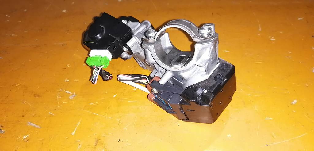 замок зажигания Honda Elysion