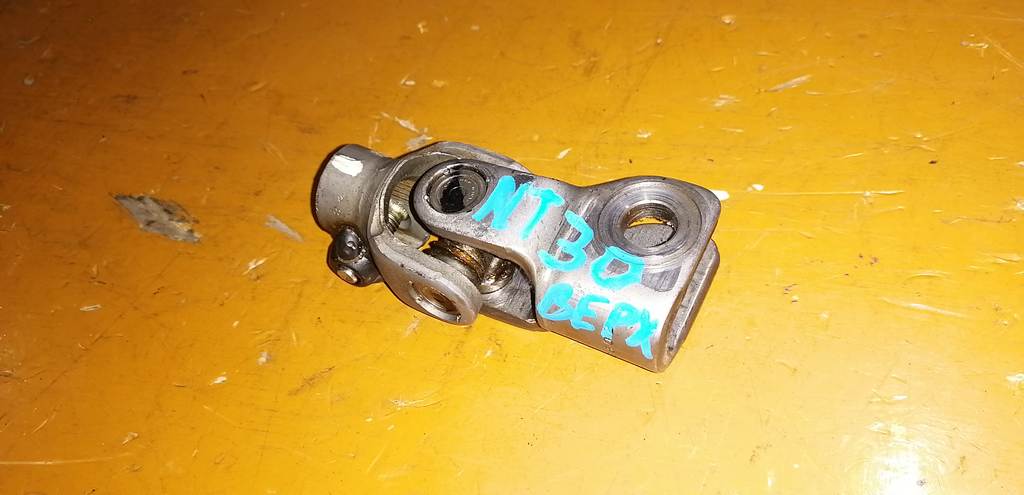 рулевой карданчик Nissan X-Trail