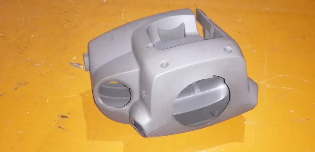 кожух рулевой колонки Nissan Presage