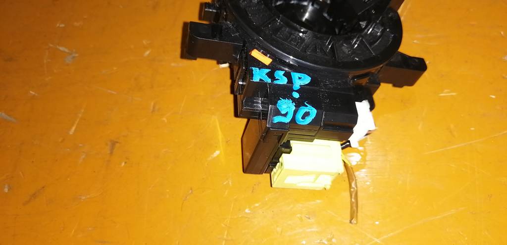 шлейф лента Toyota Vitz