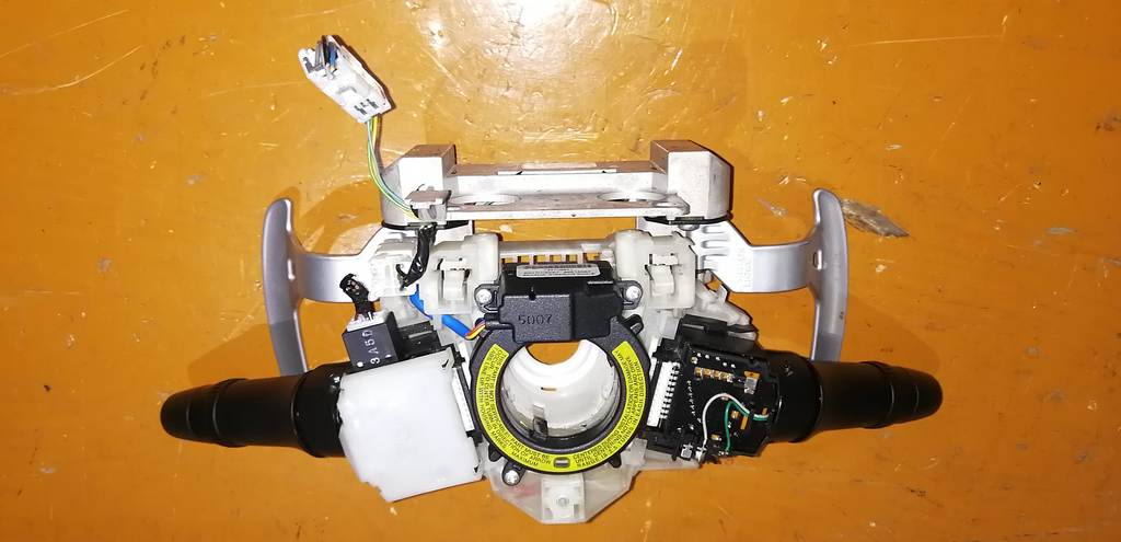 гитара Mitsubishi Outlander