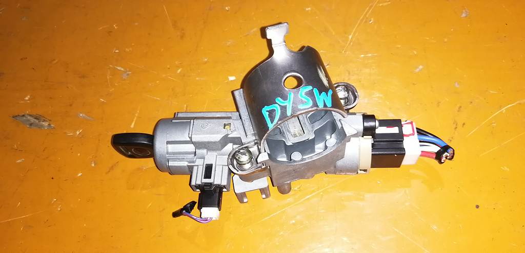 замок зажигания Mazda Demio