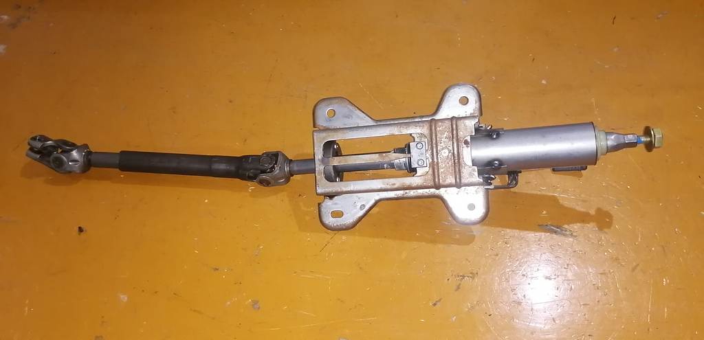 рулевая колонка Mazda Demio