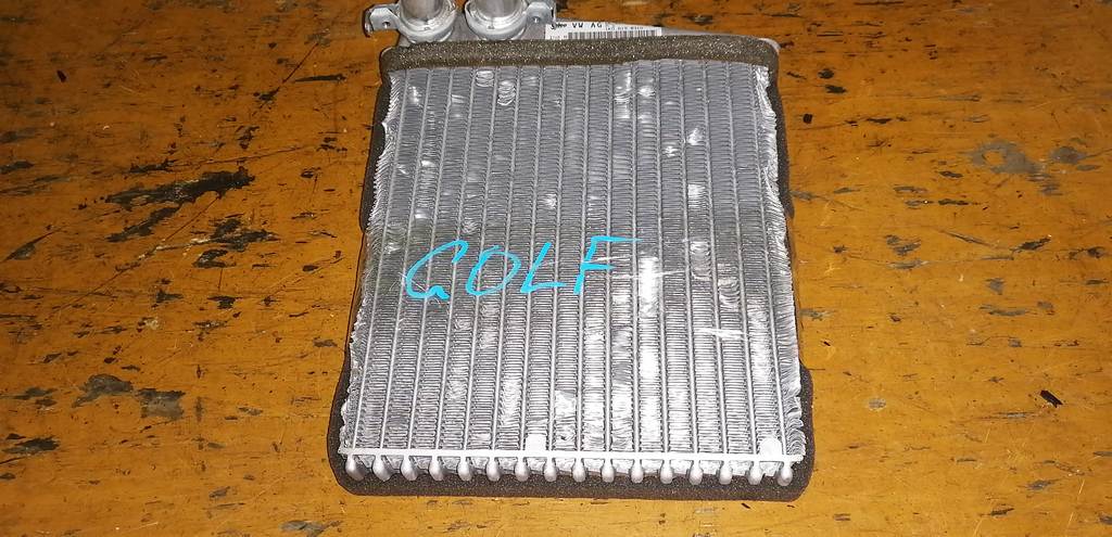 радиатор печки Volkswagen Golf