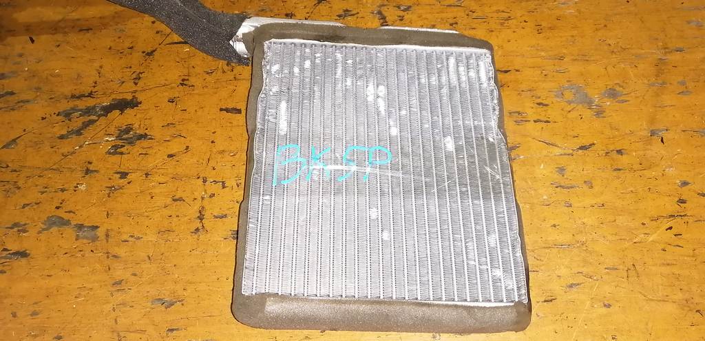 радиатор печки Mazda Axela