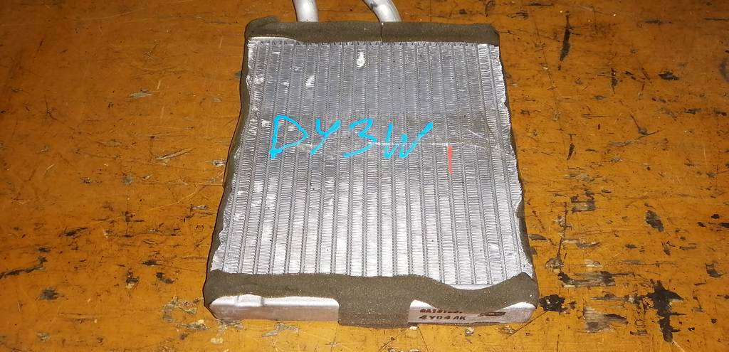 радиатор печки Mazda Demio
