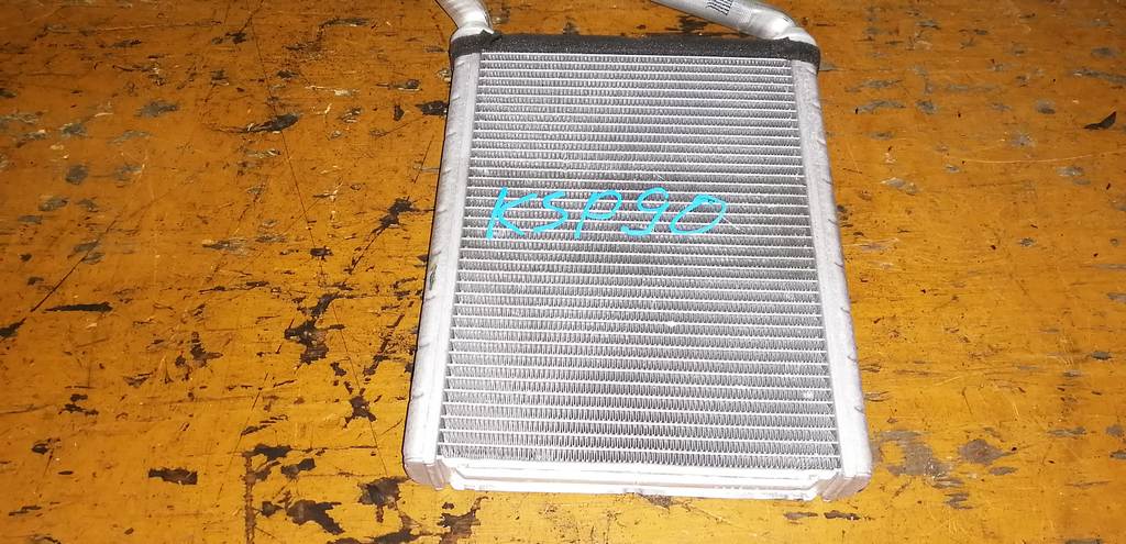 радиатор печки Toyota Vitz