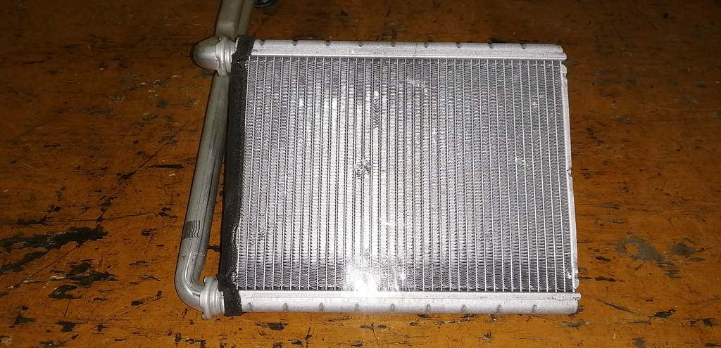 радиатор печки Toyota Vitz