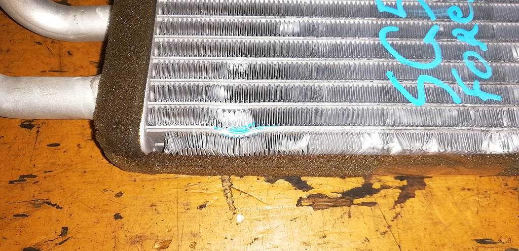 радиатор печки Subaru Forester