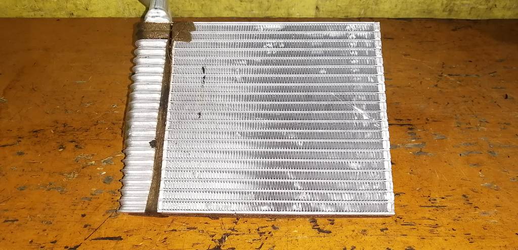 радиатор печки Volvo S40