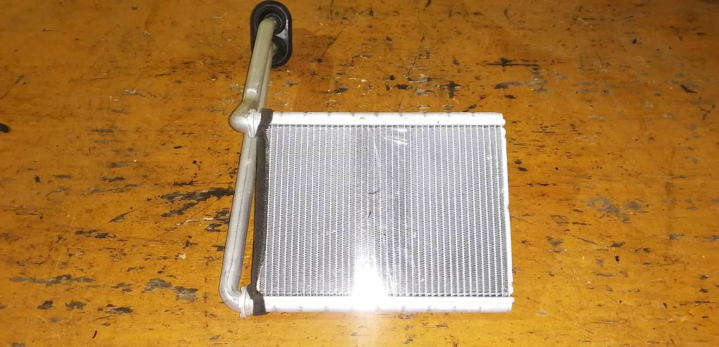 радиатор печки Toyota Ractis