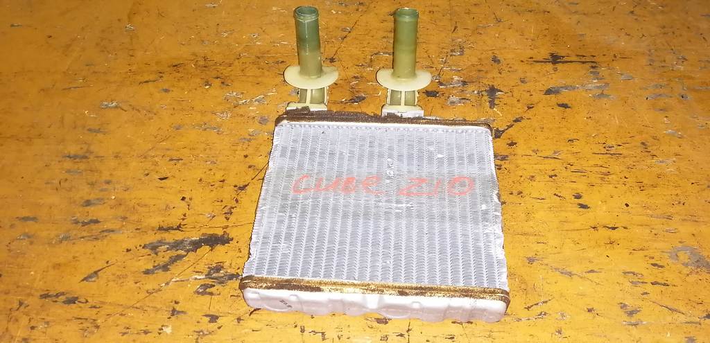 радиатор печки Nissan Cube