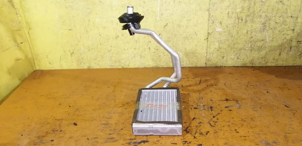 радиатор печки Nissan Presage