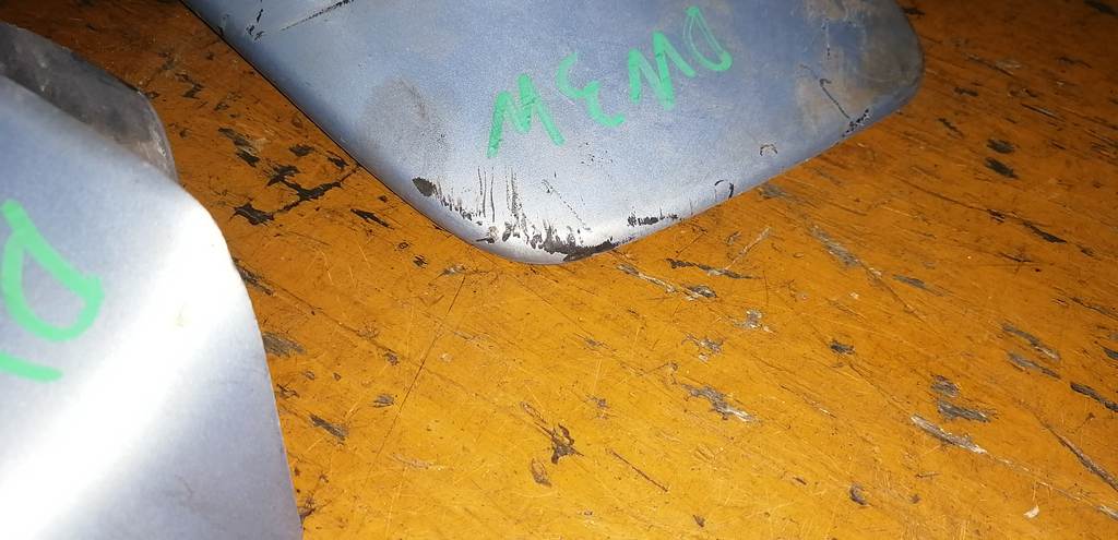 брызговик Mazda Demio