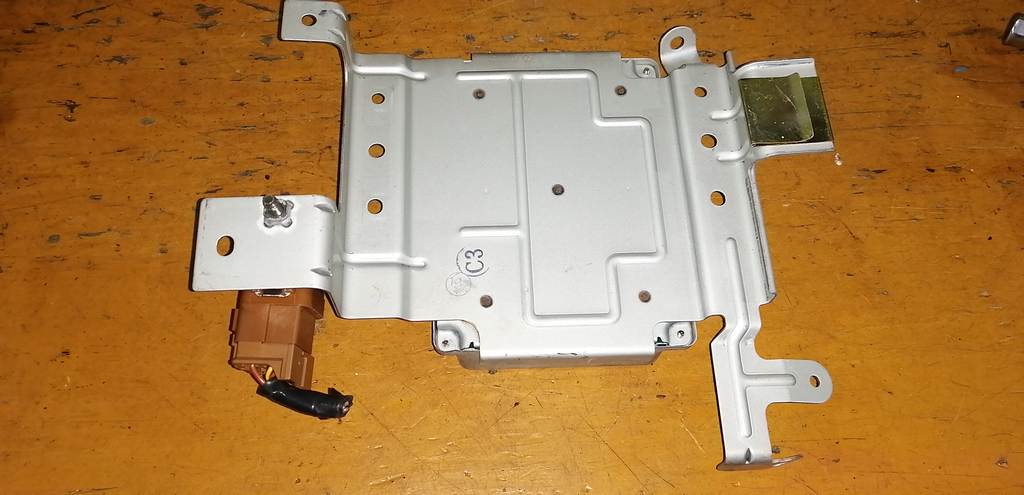 блок управления двс Nissan Cube