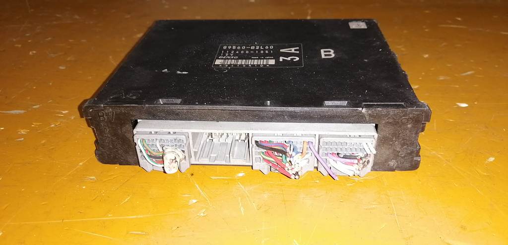 блок управления двс Daihatsu Tanto