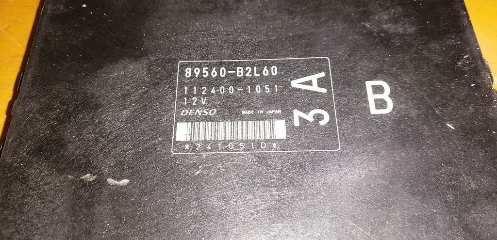 блок управления двс Daihatsu Tanto