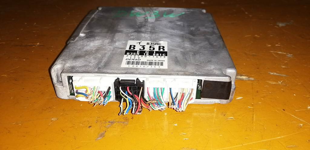 блок управления двс Mazda Demio