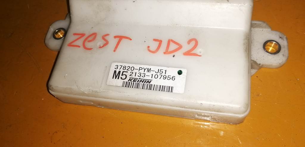 блок управления двс Honda That's