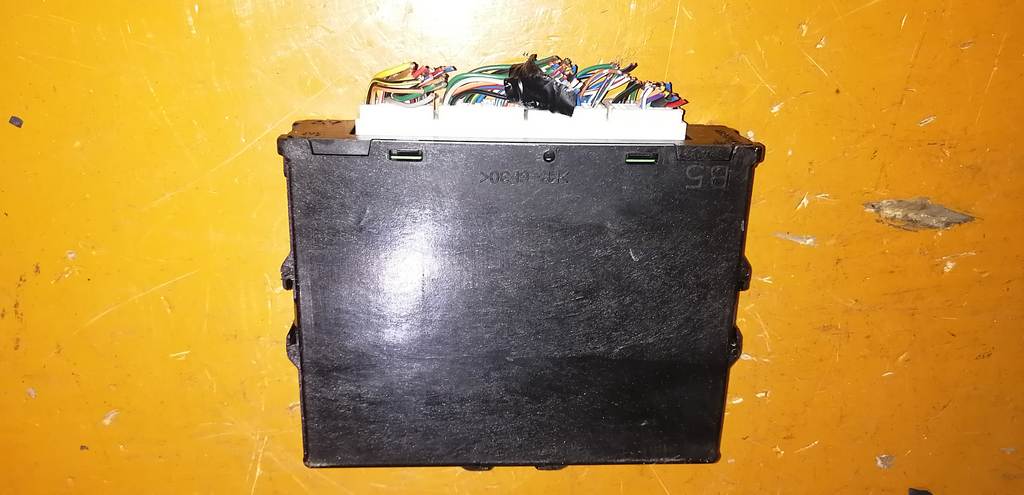 блок управления двс Subaru Forester