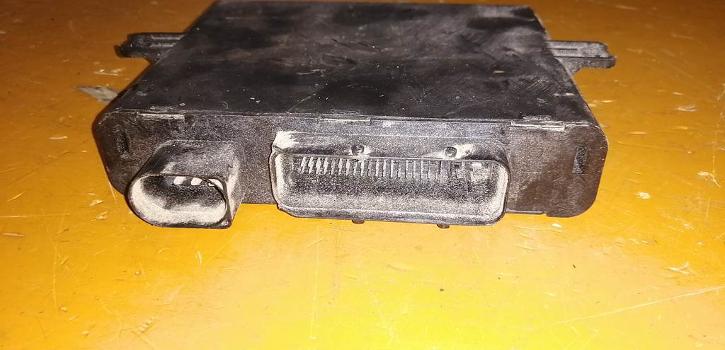 блок управления центральным замком Volkswagen Touareg