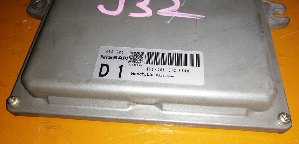 блок управления двс Nissan Teana